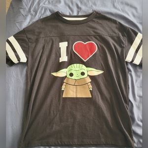 Disney I heart Grogu star wars tshirt size extra small